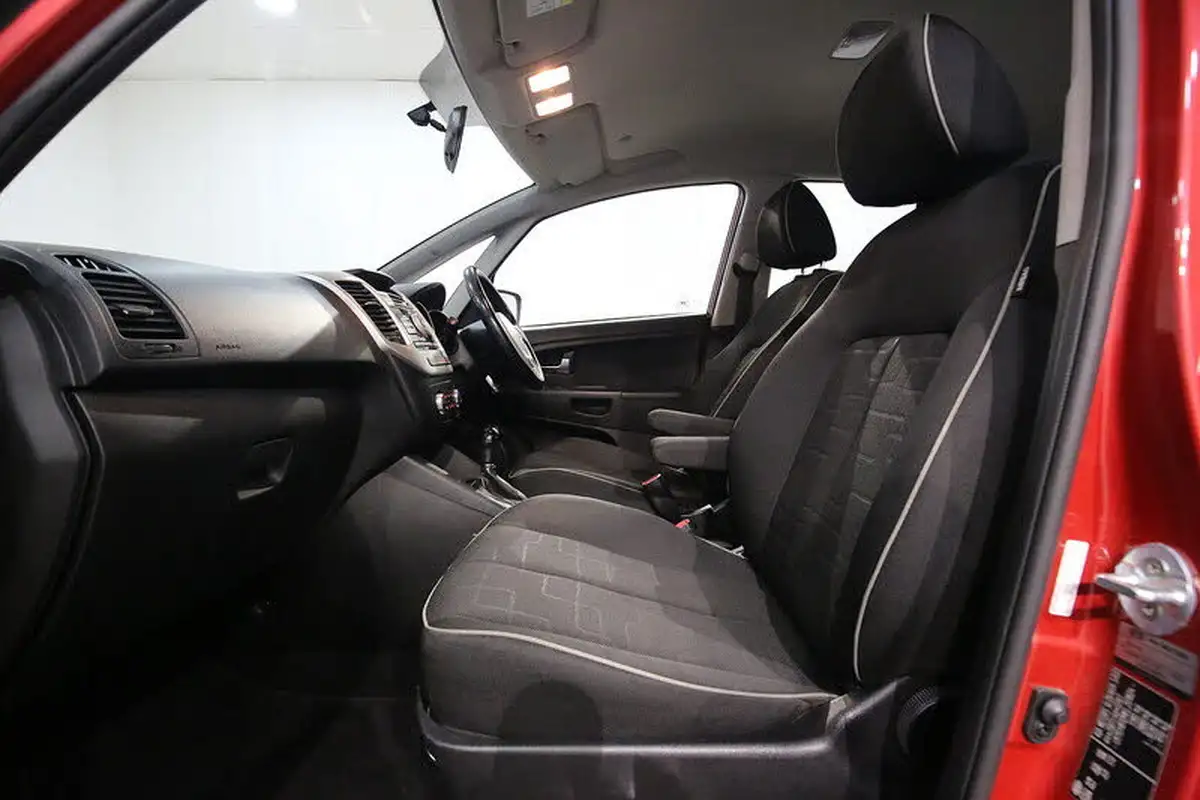 2019-kia-venga-16-2-auto-big-22