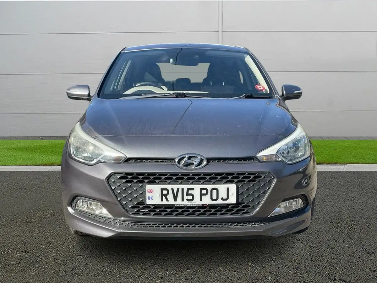 2015-hyundai-i20-14-se-auto-big-1