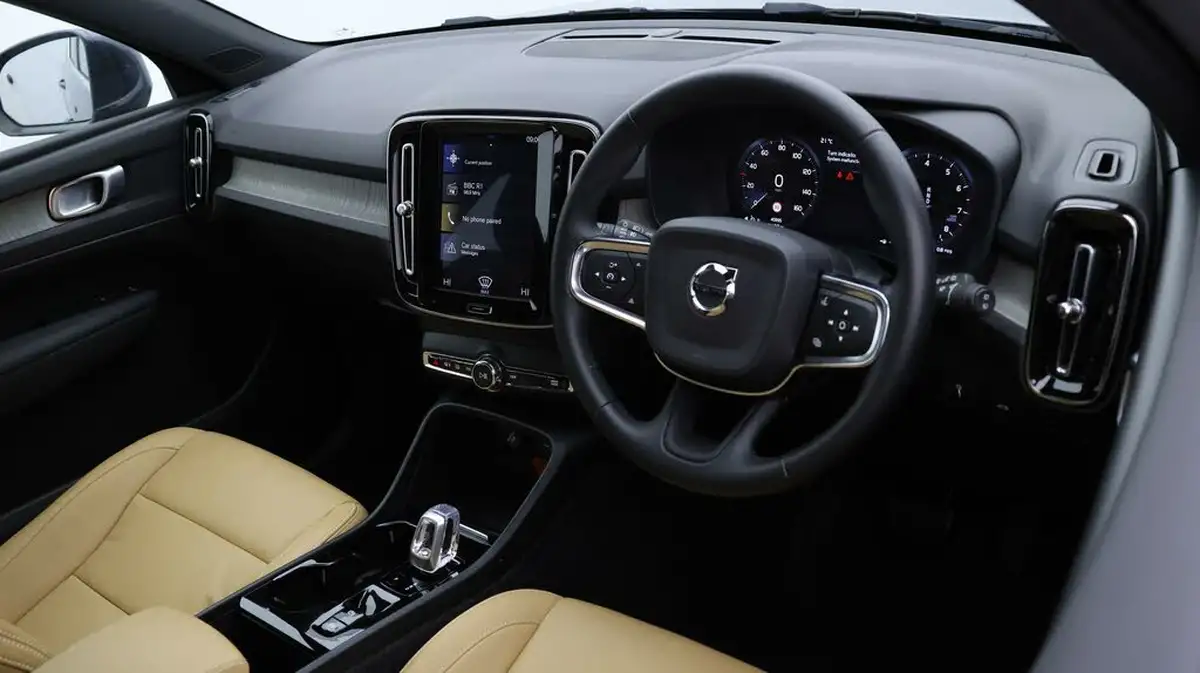 2020-volvo-xc40-15-t3-inscription-geartronic-big-8