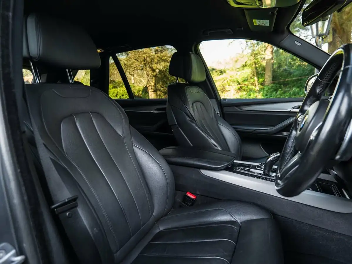 2013-bmw-x5-44-xdrive50i-m-sport-449bhp-big-10