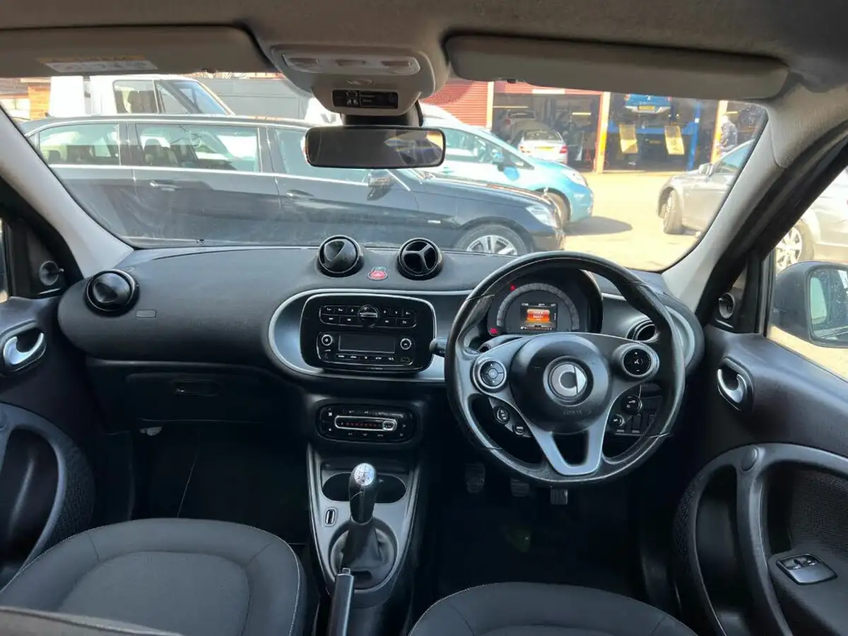 2016-smart-forfour-10-passion-71bhp-ss-big-13