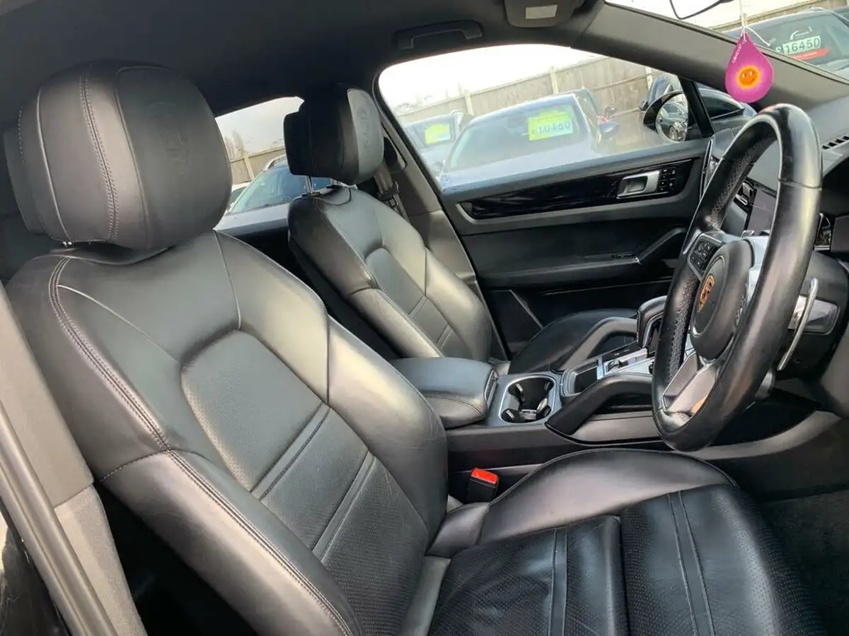 2019-porsche-cayenne-30-v6-e-hybrid-e-hybrid-station-wagon-big-40