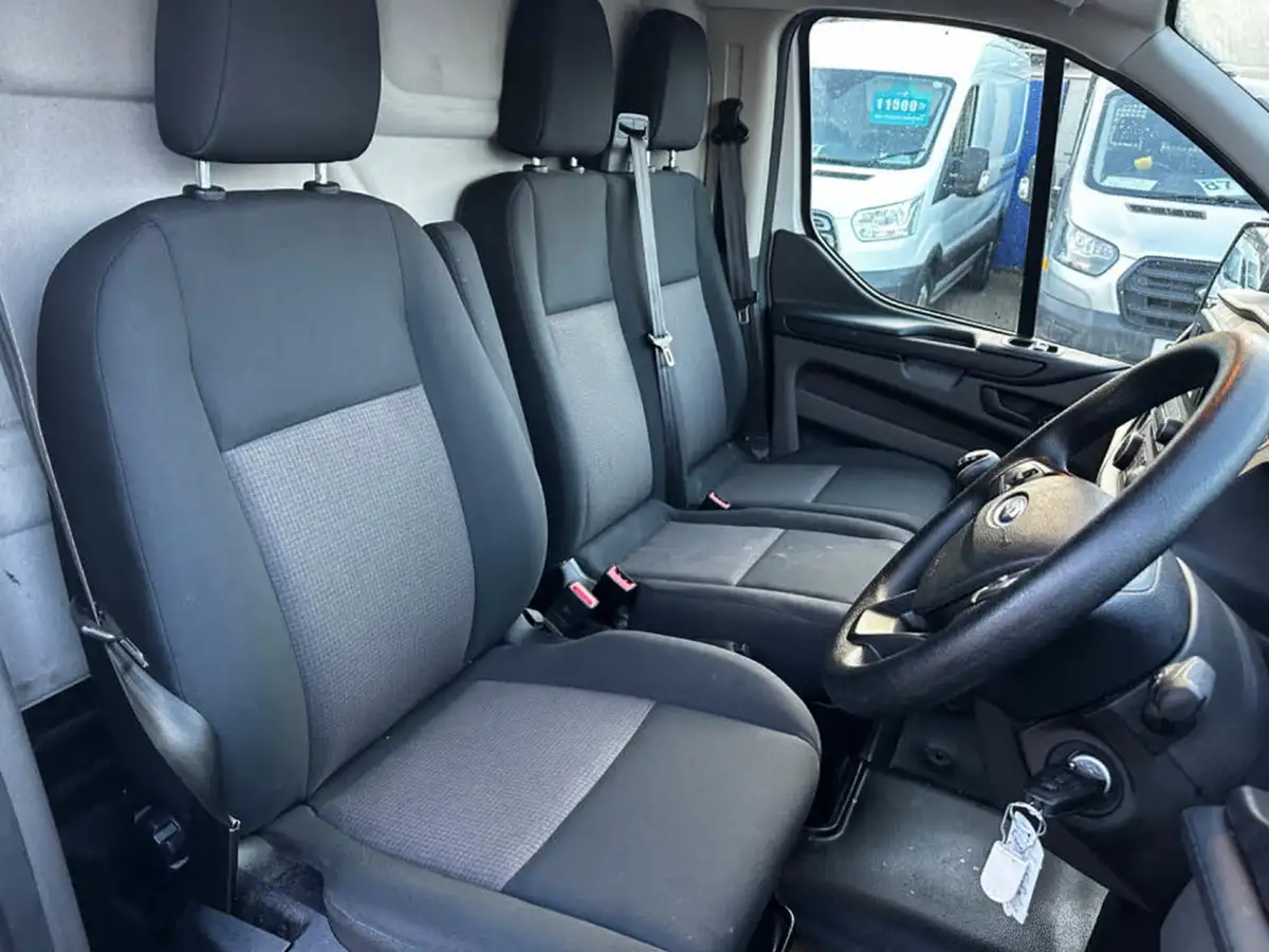 2021-ford-transit-custom-20tdci-300-l1h1-leader-130pseu6dt-panel-van-big-12