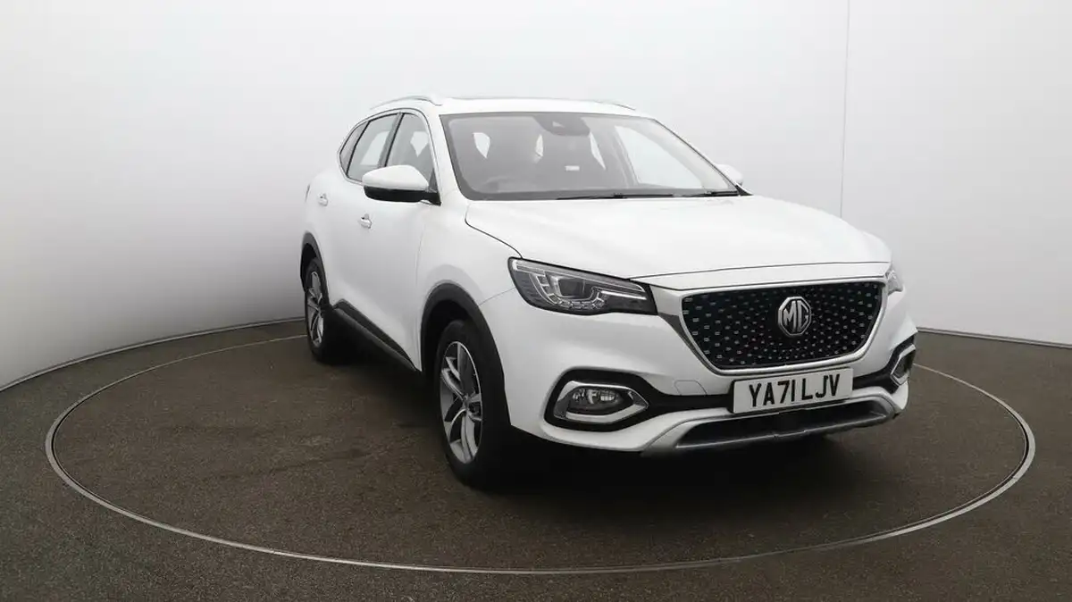 2022-mg-hs-15t-gdi-exclusive-162ps-dct-big-34