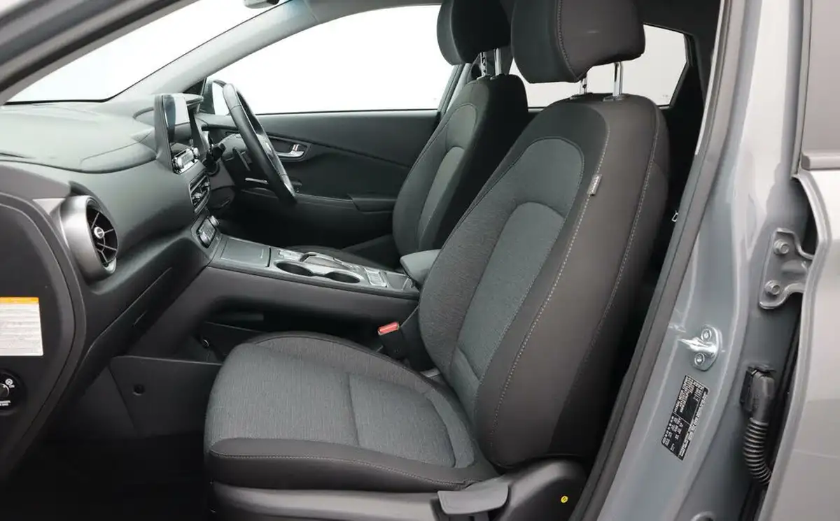 2023-hyundai-kona-e-premium-136ps-39kwh-big-14
