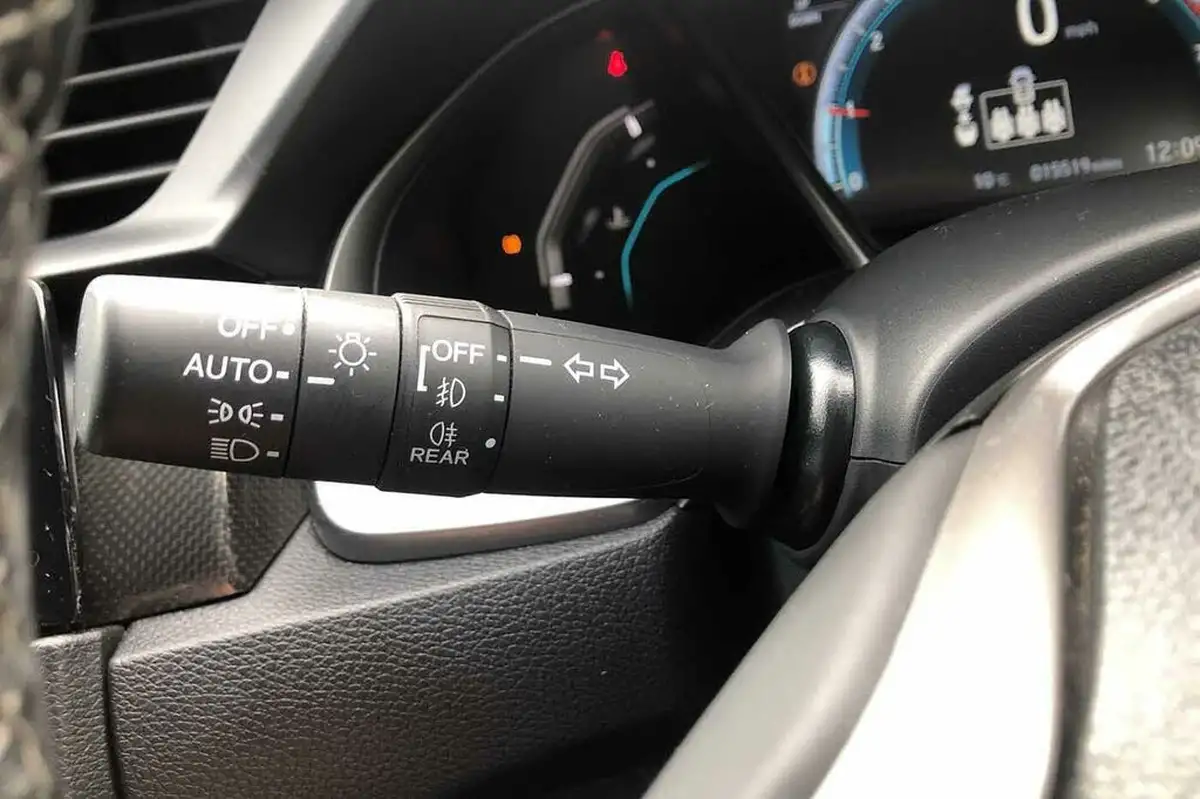 2019-honda-civic-10-vtec-turbo-sr-hatchback-5d-big-26