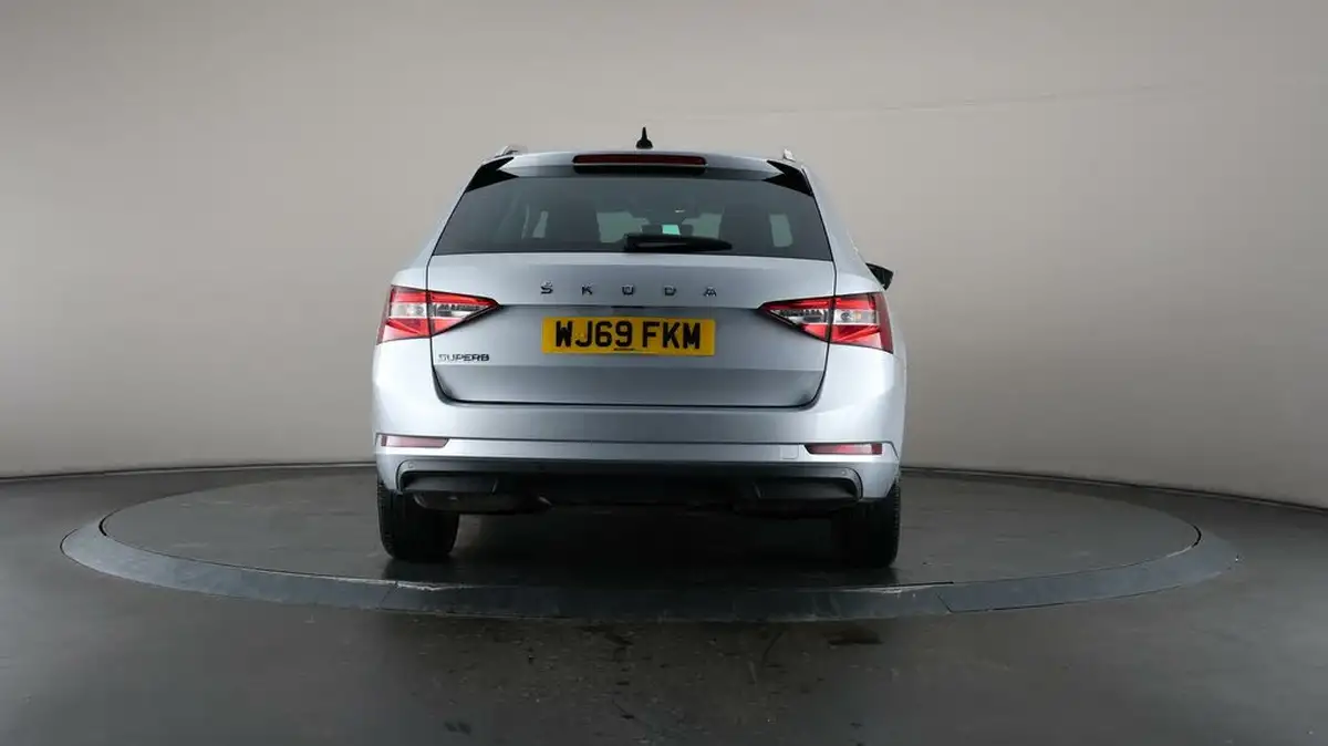 2019-skoda-superb-15-tsi-se-technology-estate-big-31