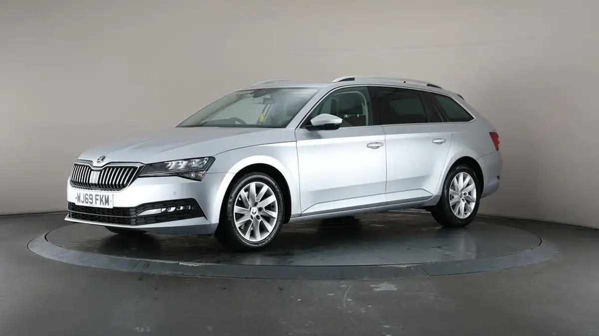 2019-skoda-superb-15-tsi-se-technology-estate-big-3