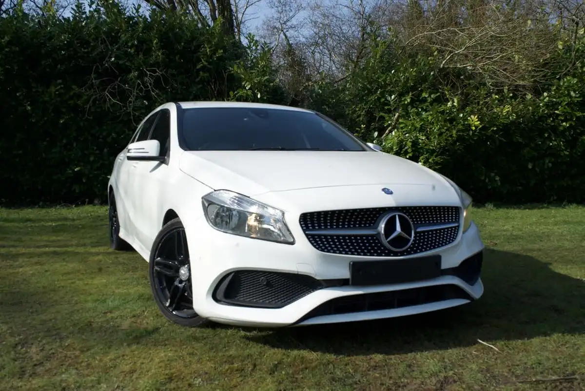 2016-mercedes-benz-a-class-15d-a180d-amg-line-ss-7g-dct-big-0