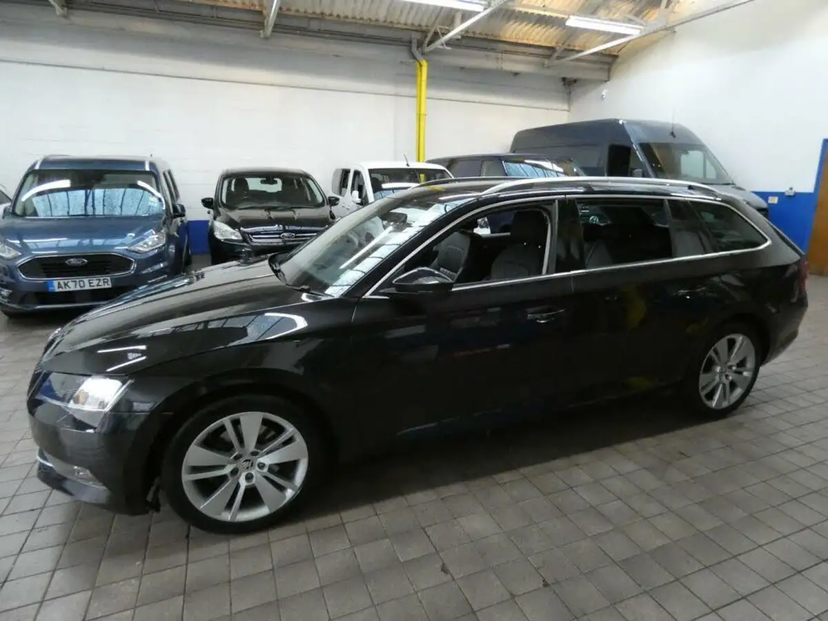 2018-skoda-superb-20-tsi-se-l-executive-220ps-ss-estate-big-15