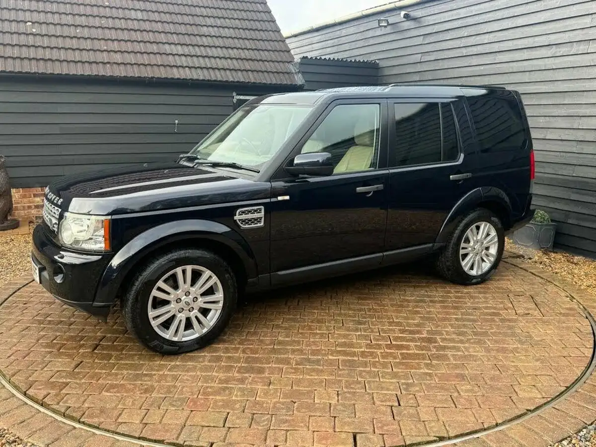2010-land-rover-discovery-4-30tdv6-hse-big-26