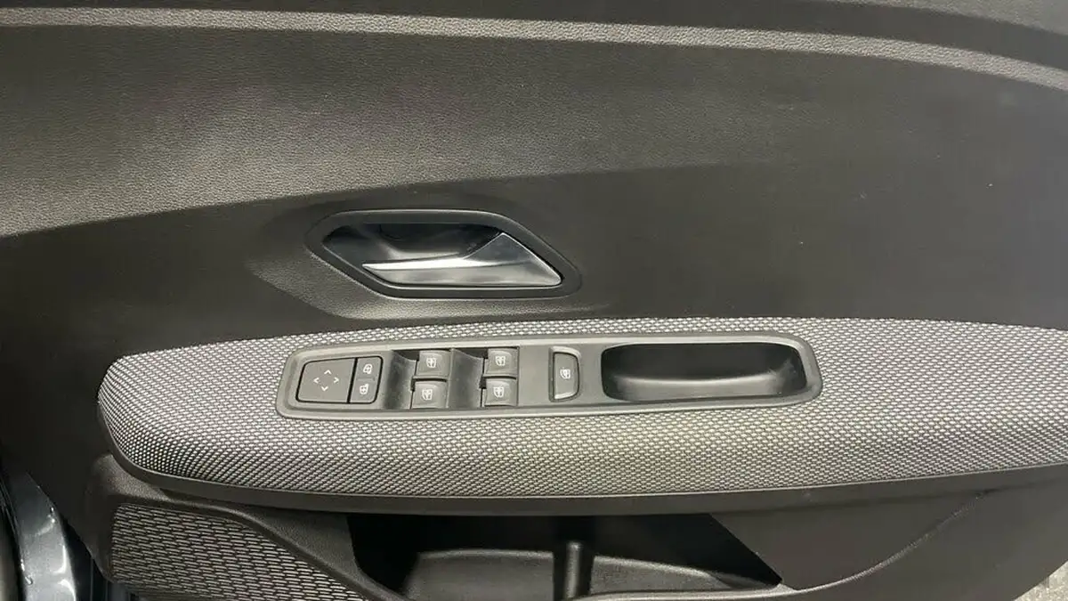 2022-dacia-sandero-10-tce-comfort-90bhp-big-23