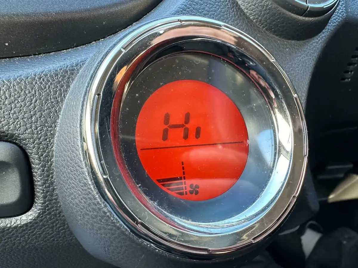 2014-honda-jazz-14-es-plus-big-15