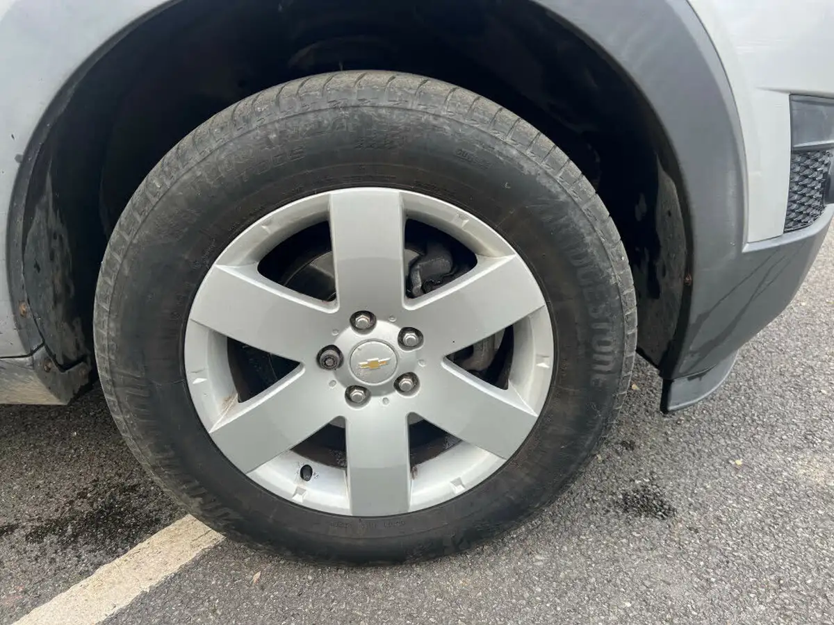 2013-chevrolet-captiva-22-vcdi-lt-ss-big-4