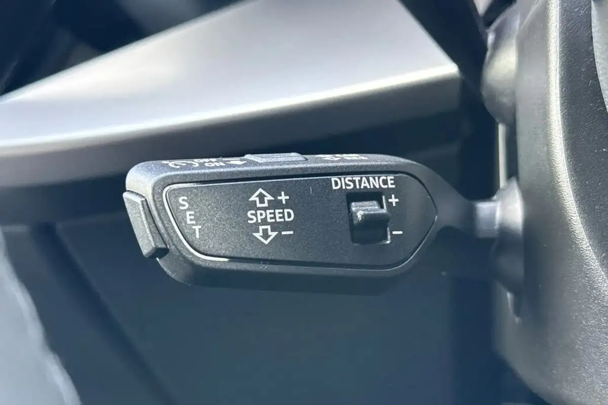 2023-audi-a3-10-30-tfsi-sportback-5d-s-tronic-big-36