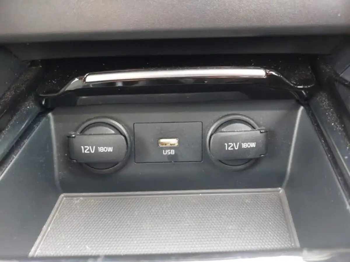 2022-kia-xceed-10-t-gdi-connect-big-15