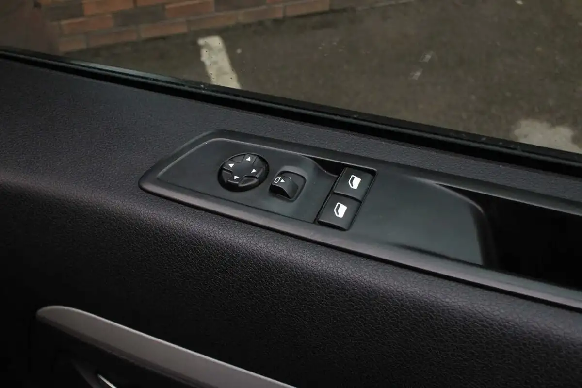 2019-citroen-spacetourer-20bluehdi-flair-xl-big-37