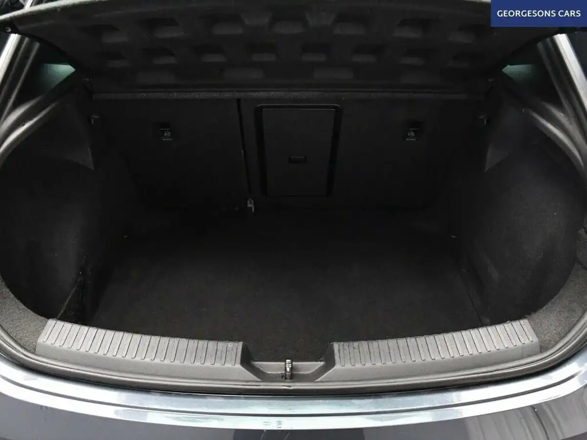 2019-seat-leon-15-tsi-evo-fr-black-edition-150ps-hatchback-dsg-big-12