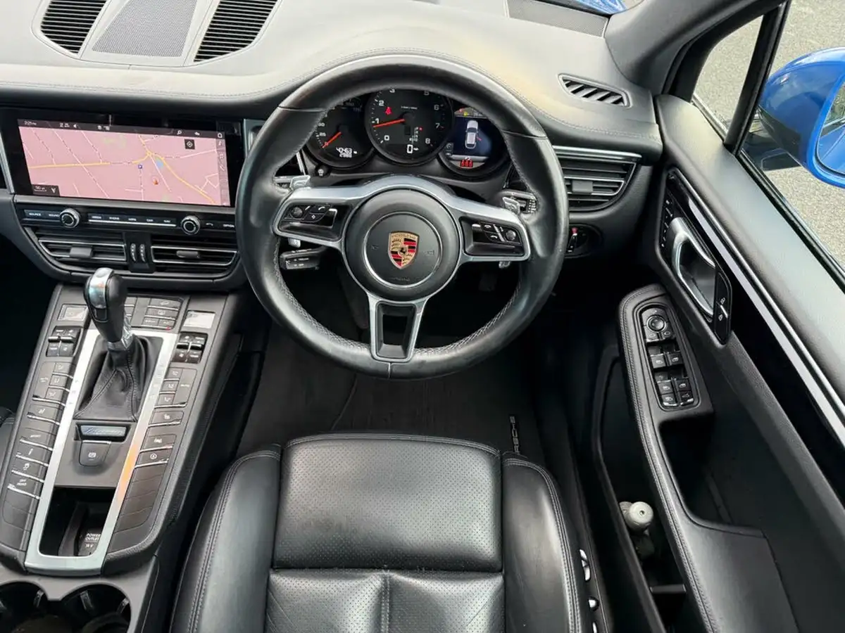2019-porsche-macan-20-big-15