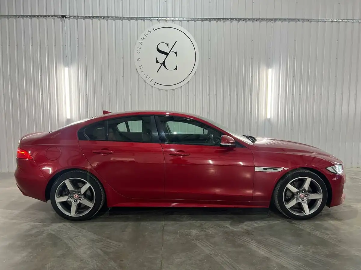 2015-jaguar-xe-20-r-sport-240ps-big-1