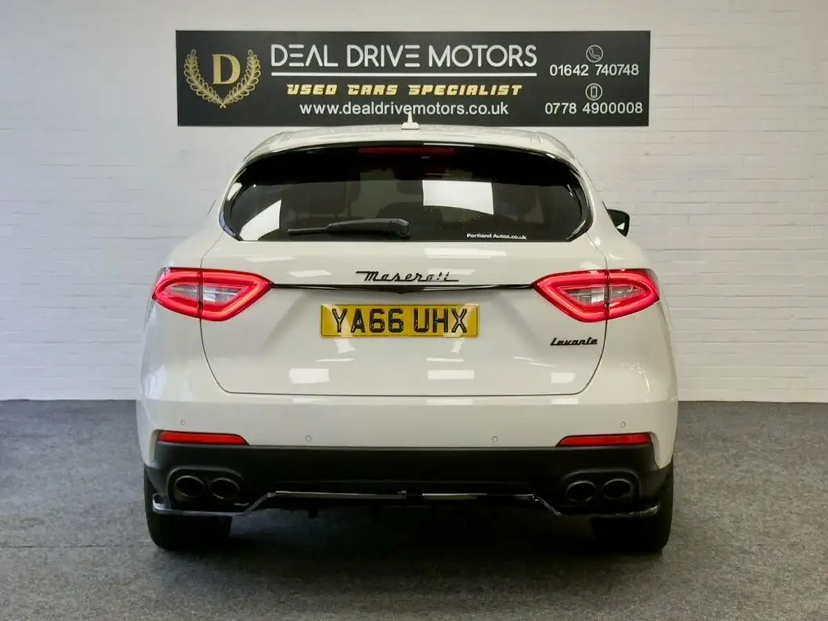 2016-maserati-levante-30td-big-29