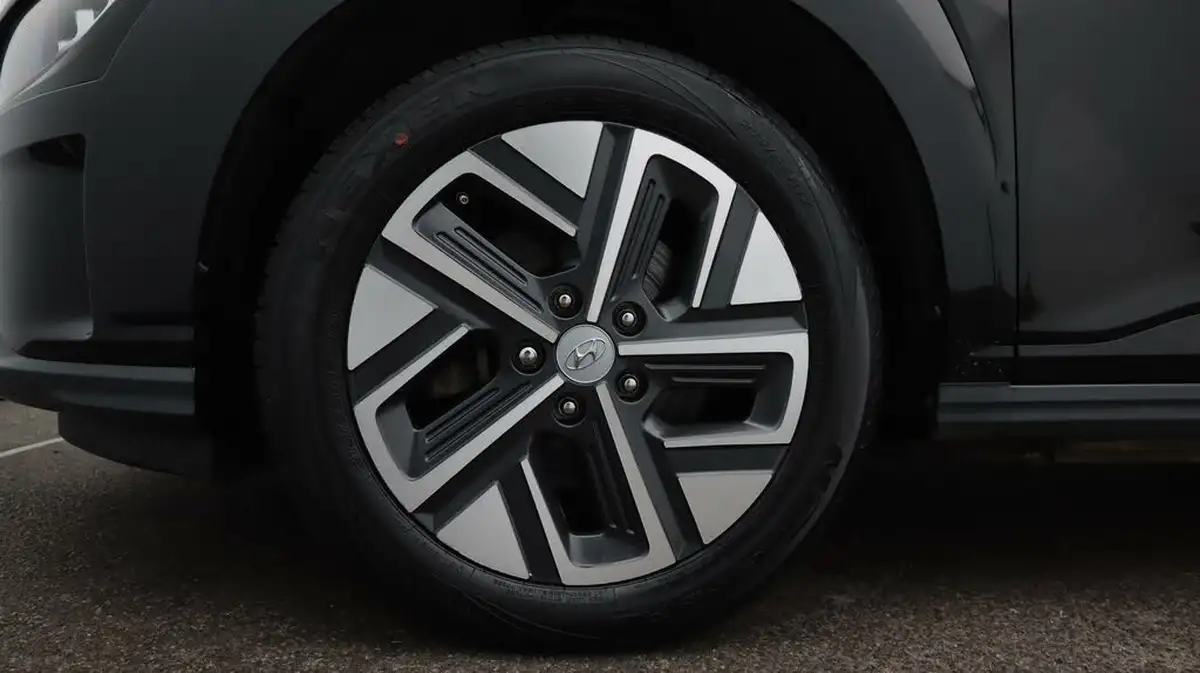 2021-hyundai-kona-e-premium-204ps-64kwh-7kw-obc-big-18