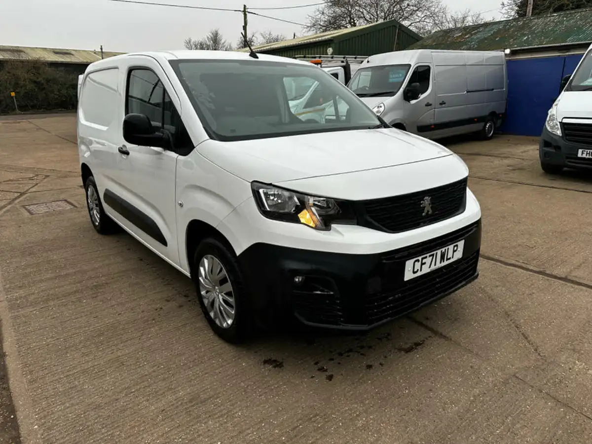 2022-peugeot-partner-15-bluehdi-1000-professional-premium-100pseu6d-big-2