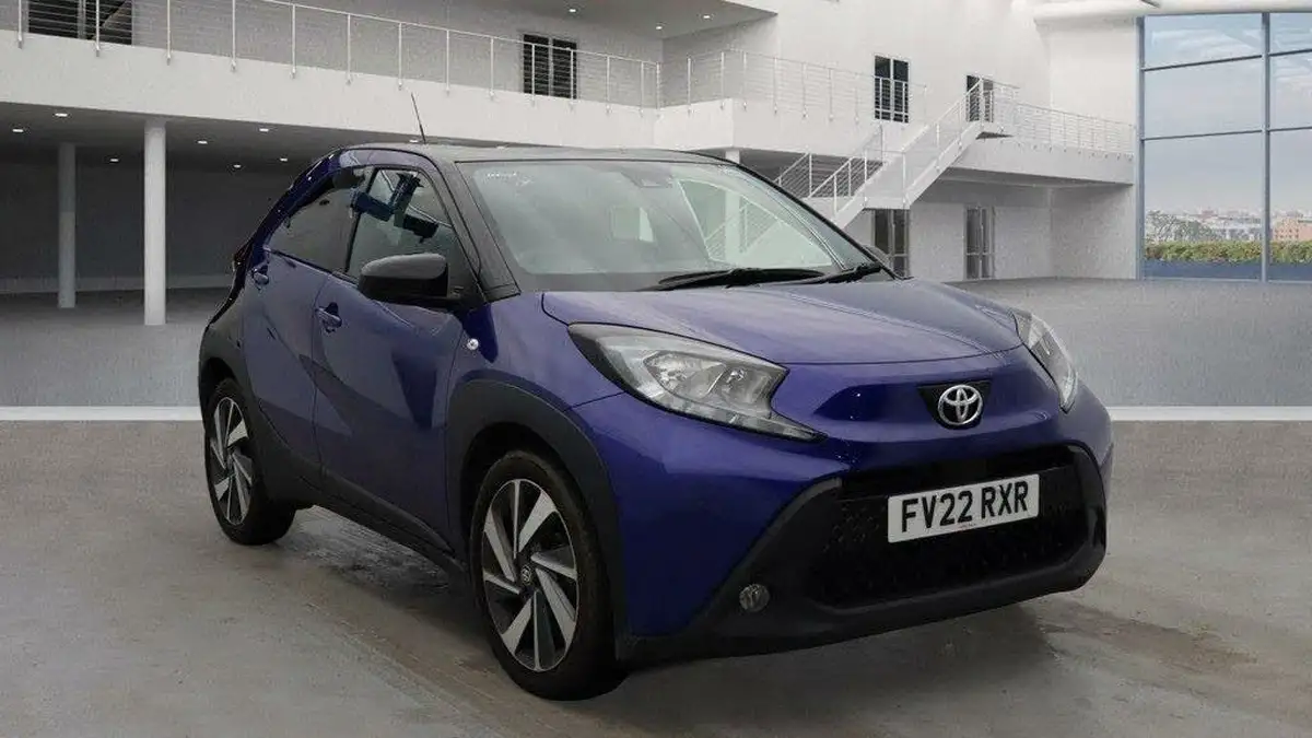 2022-toyota-aygo-x-10-vvt-i-edge-big-0