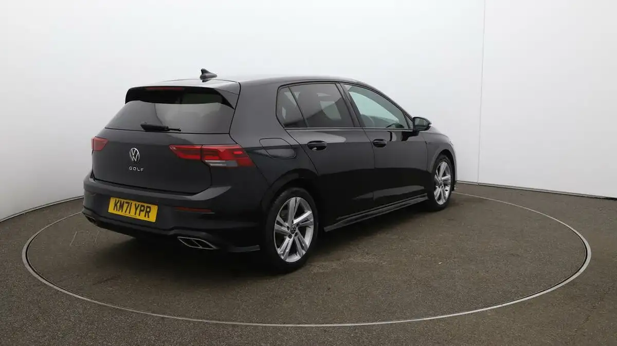 2021-volkswagen-golf-15-tsi-r-line-150ps-hatchback-big-47