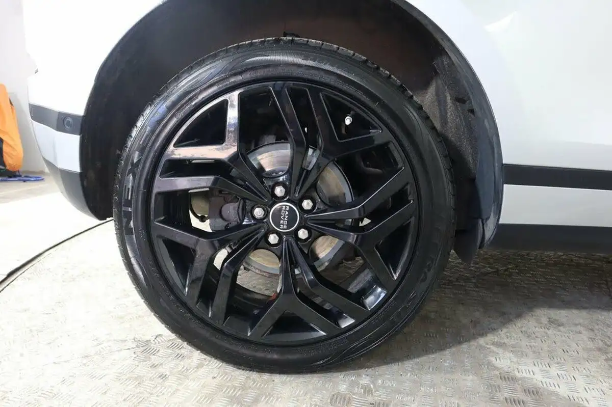 2019-land-rover-range-rover-evoque-20-d180-hse-big-16