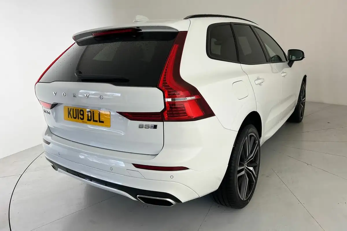2019-volvo-xc60-20td-b5-r-design-pro-big-21