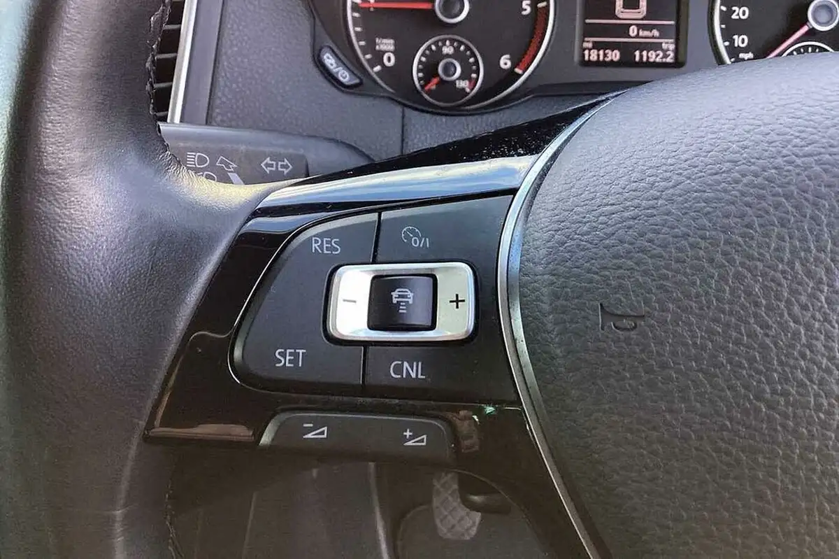 2020-volkswagen-sharan-20tdi-se-nav-150ps-big-14