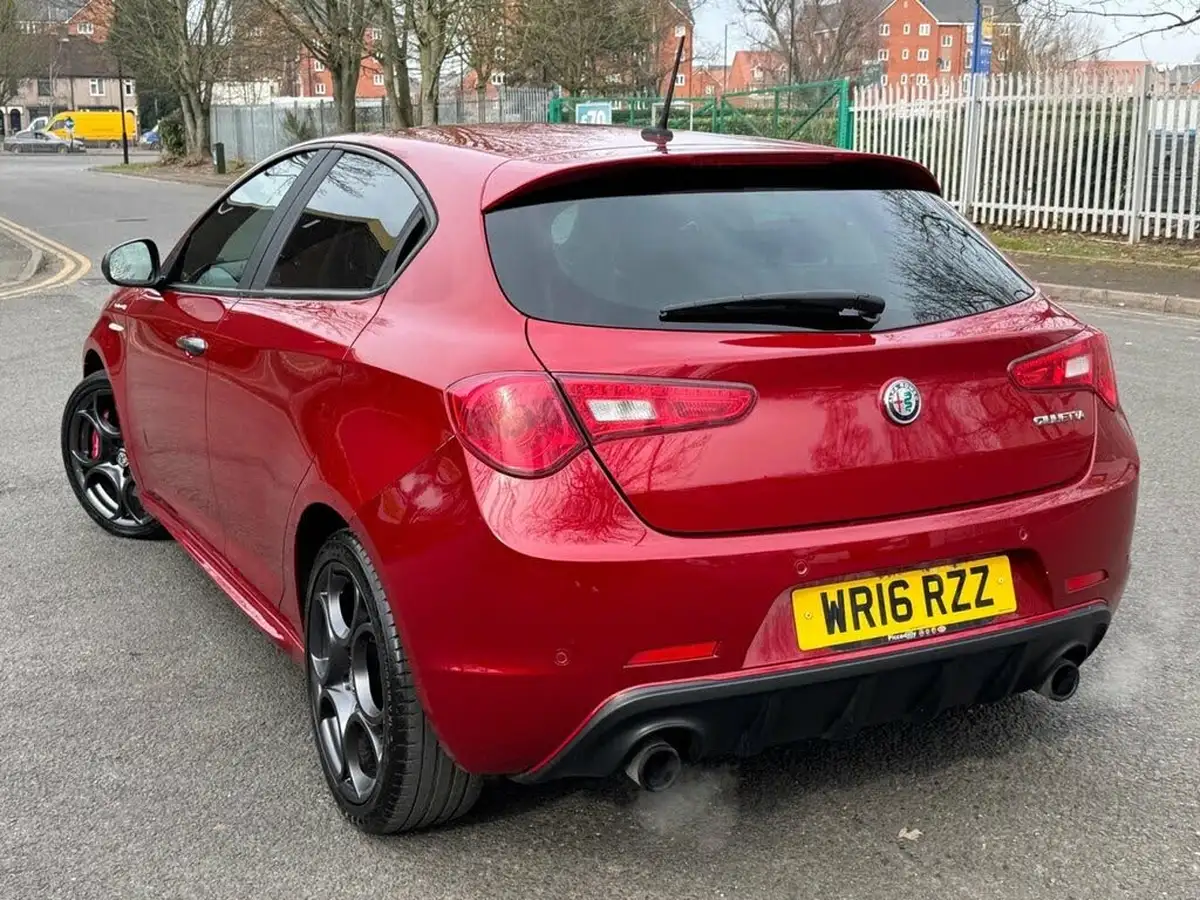2016-alfa-romeo-giulietta-17-veloce-big-4