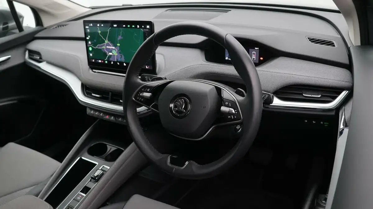 2023-skoda-enyaq-e-85-edition-station-wagon-big-13