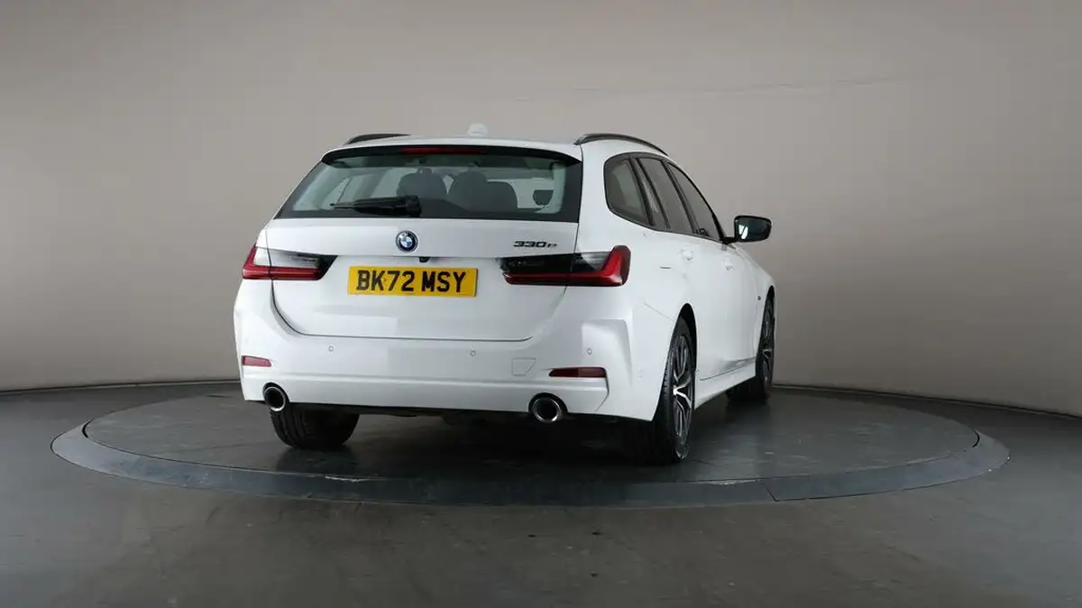 2022-bmw-3-series-20-330e-sport-touring-5d-big-66