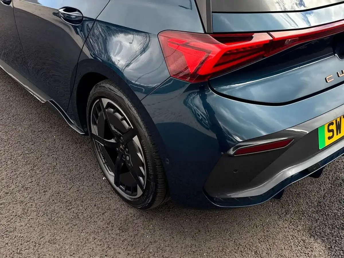 2022-cupra-born-e-v3-230ps-77kwh-e-boost-big-14