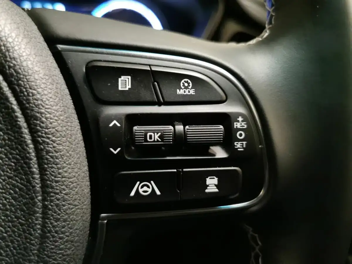 2022-kia-e-niro-ev-3-big-25