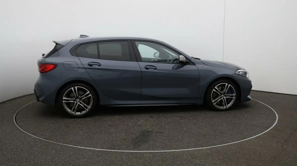 2021-bmw-1-series-20-m135i-xdrive-big-50