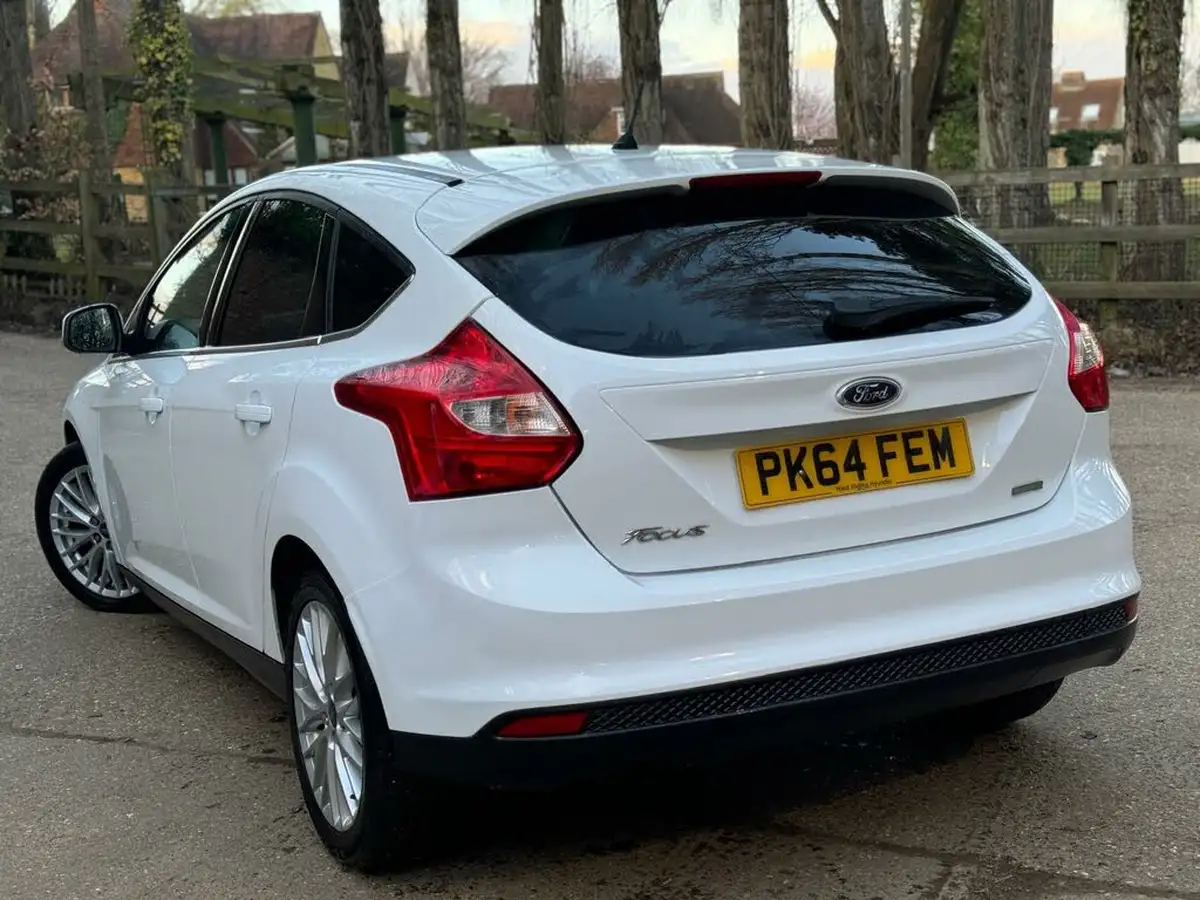 2014-ford-focus-10-zetec-scti-100ps-hatchback-big-33