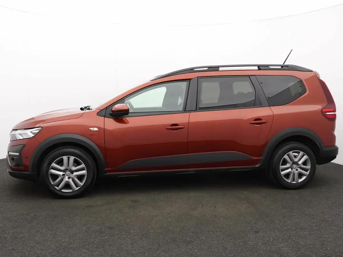 2022-dacia-jogger-10-tce-comfort-big-3
