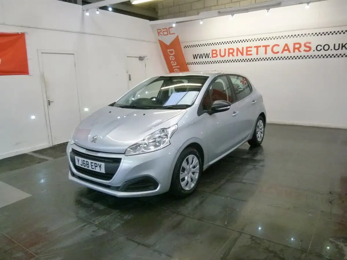 2017-peugeot-208-16bluehdi-access-ac-5d-big-4