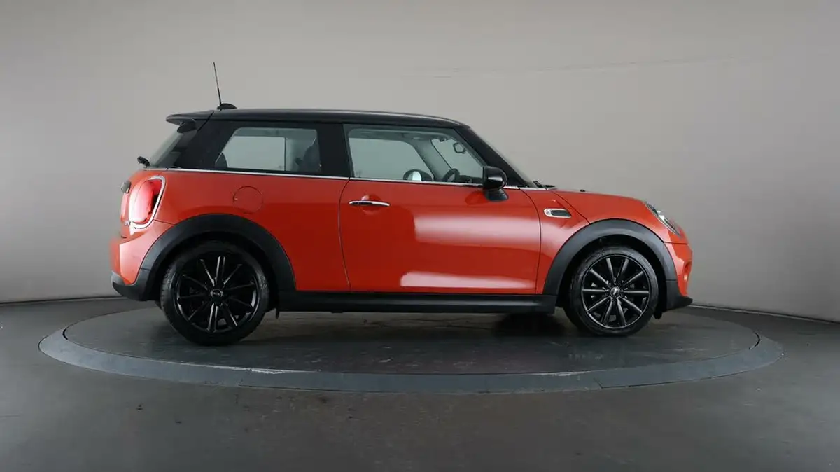 2019-mini-cooper-15-cooper-classic-ss-hatchback-3d-auto-big-59
