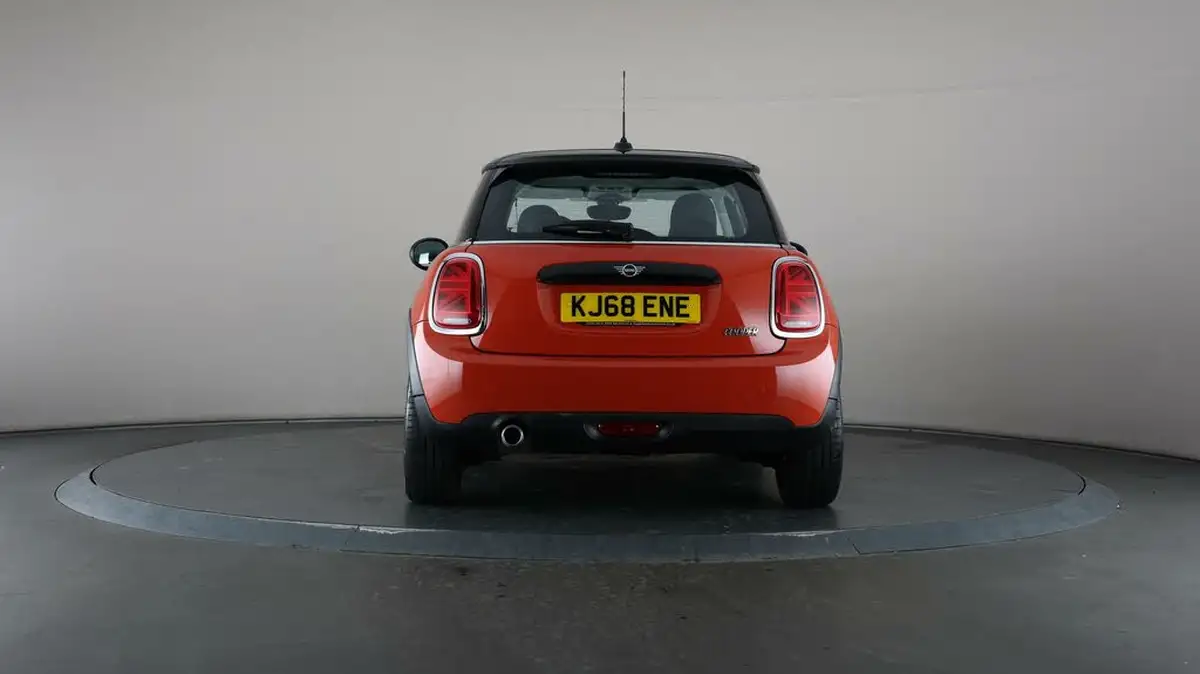 2019-mini-cooper-15-cooper-classic-ss-hatchback-3d-auto-big-31