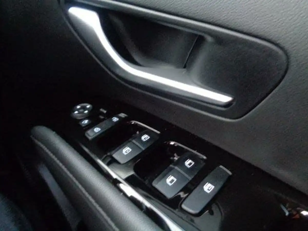 2023-hyundai-tucson-16-t-gdi-se-connect-230ps-hybrid-auto-big-19