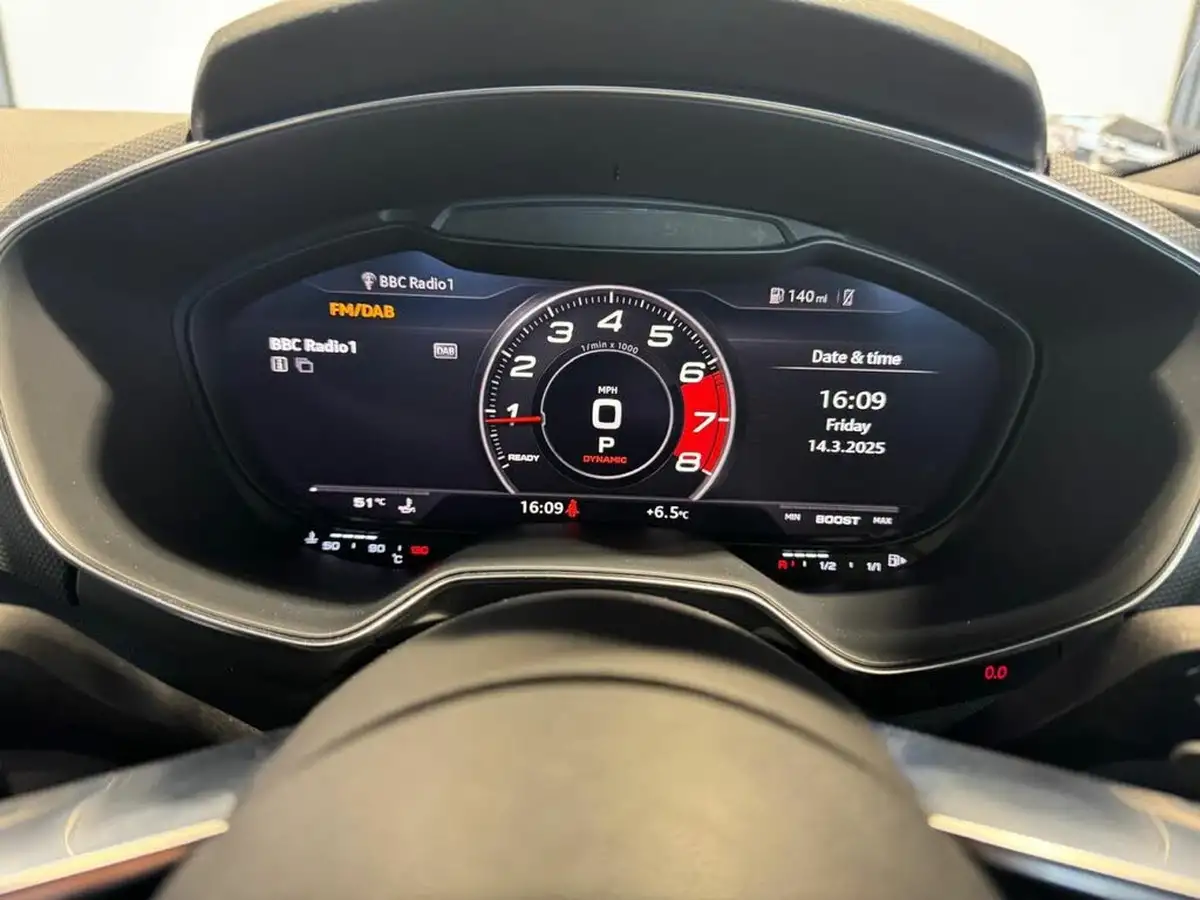2020-audi-tt-coupe-20-40-tfsi-black-edition-big-25