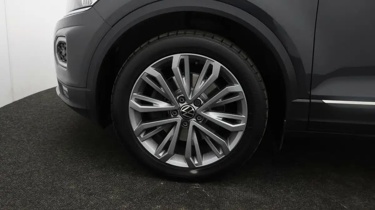 2021-volkswagen-t-roc-20-tsi-sel-big-17