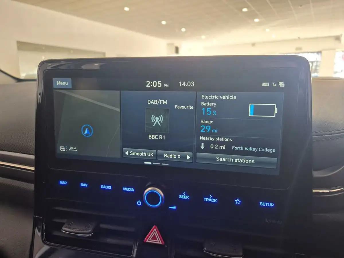 2021-hyundai-ioniq-e-premium-se-electric-100kw-big-41