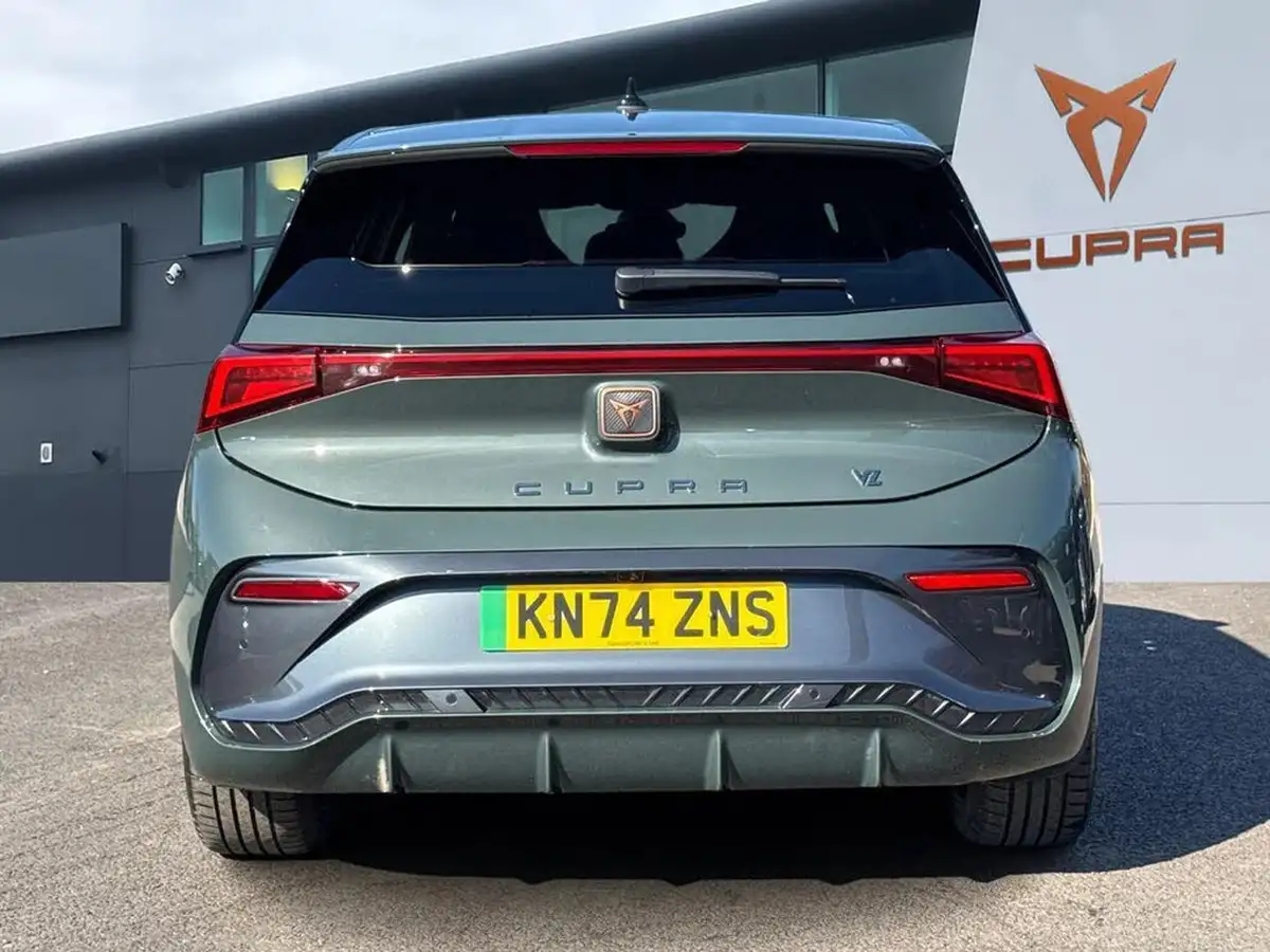 2024-cupra-born-e-vz-big-3