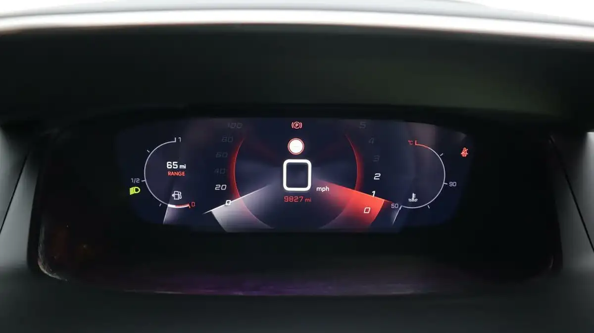 2022-peugeot-2008-suv-12-puretech-gt-big-10