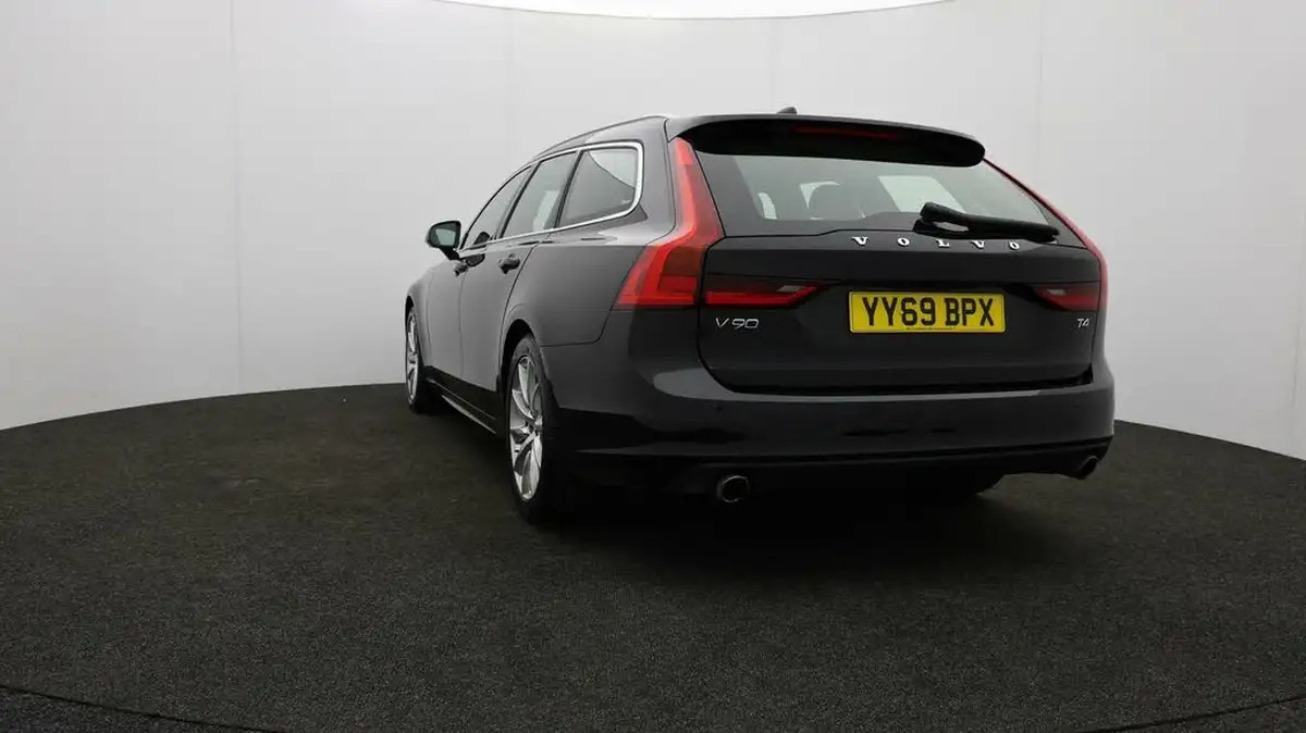 2019-volvo-v90-20-t4-momentum-plus-big-23